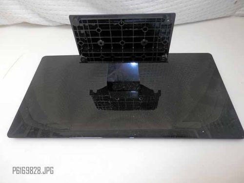 SEIKI SE40FY19 TV STAND USED