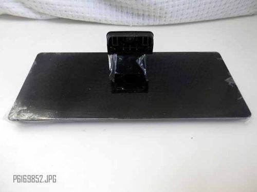 SEIKI SE32HY27 TV STAND BRAND NEW