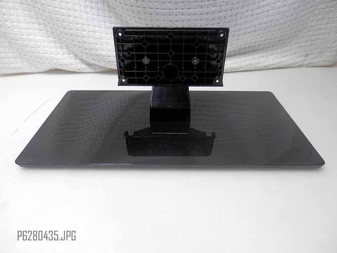 WESTINGHOUSE DW39F1Y1 TV STAND W/SCREWS